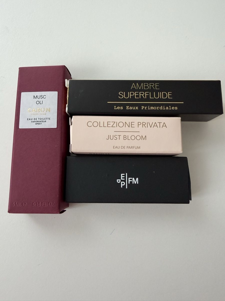 Profumi & Eau de Toilette: Parfüm Proben Set exklusiver Parfums – Nuovo (secondo la descrizione) da Winterthur venduto da tat_ky5h