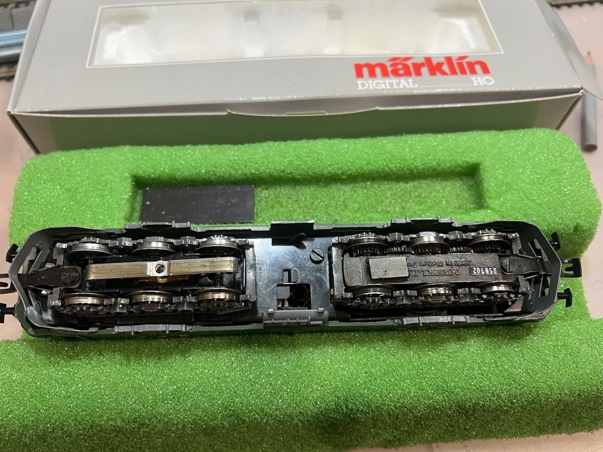 Märklin Trains électriques: Märklin SBB Ae 6/6  – D'occasion à Dübendorf par Troggy 4