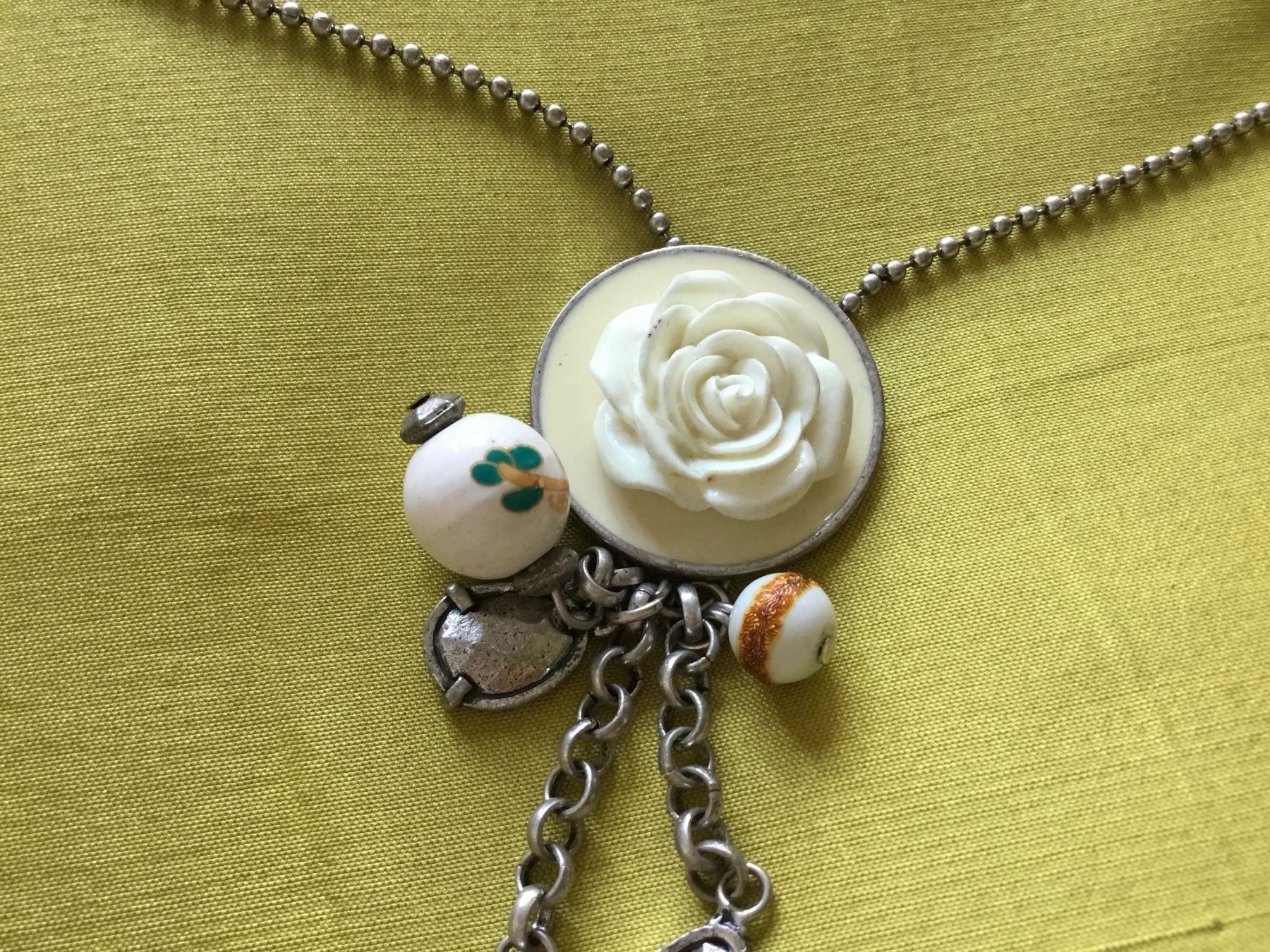 Catenine: Collier style ethno chic – Nuovo e nell'imballaggio originale da Le Landeron venduto da nic_8hd5 2