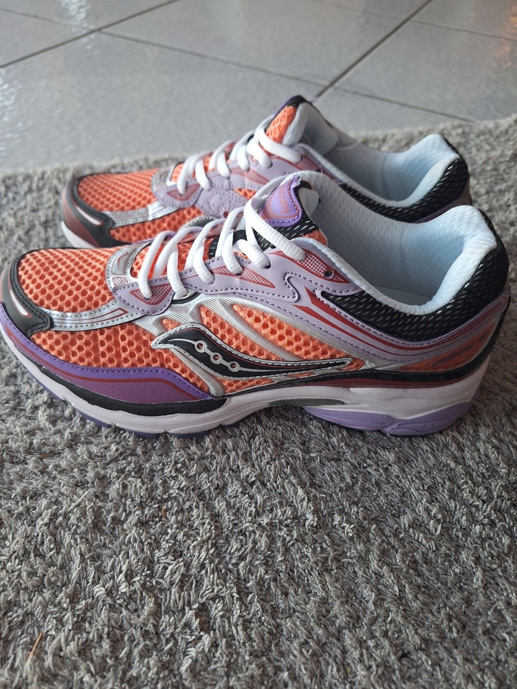 Saucony Scarpe da uomo: saucony omni 9 – Nuovo e nell'imballaggio originale da Corcelles NE venduto da joh_9vj9