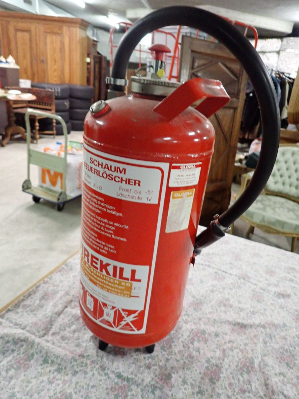 Feuerlöscher: Alter Feuerlöscher – Gebraucht aus Wallisellen von Mf1000 1