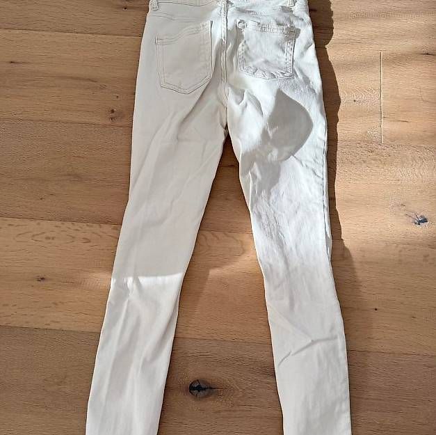 Only Jeans: ONLY Damen Jeans Creme – Gebraucht aus Müswangen von ani_6gmf 2