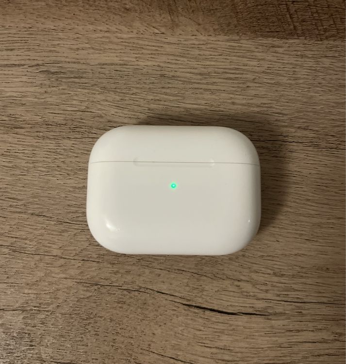 Apple Kopfhörer: Apple Airpods Pro Case (Gen. 1) *Top Zustand* – Gebraucht aus Wallisellen von Levian