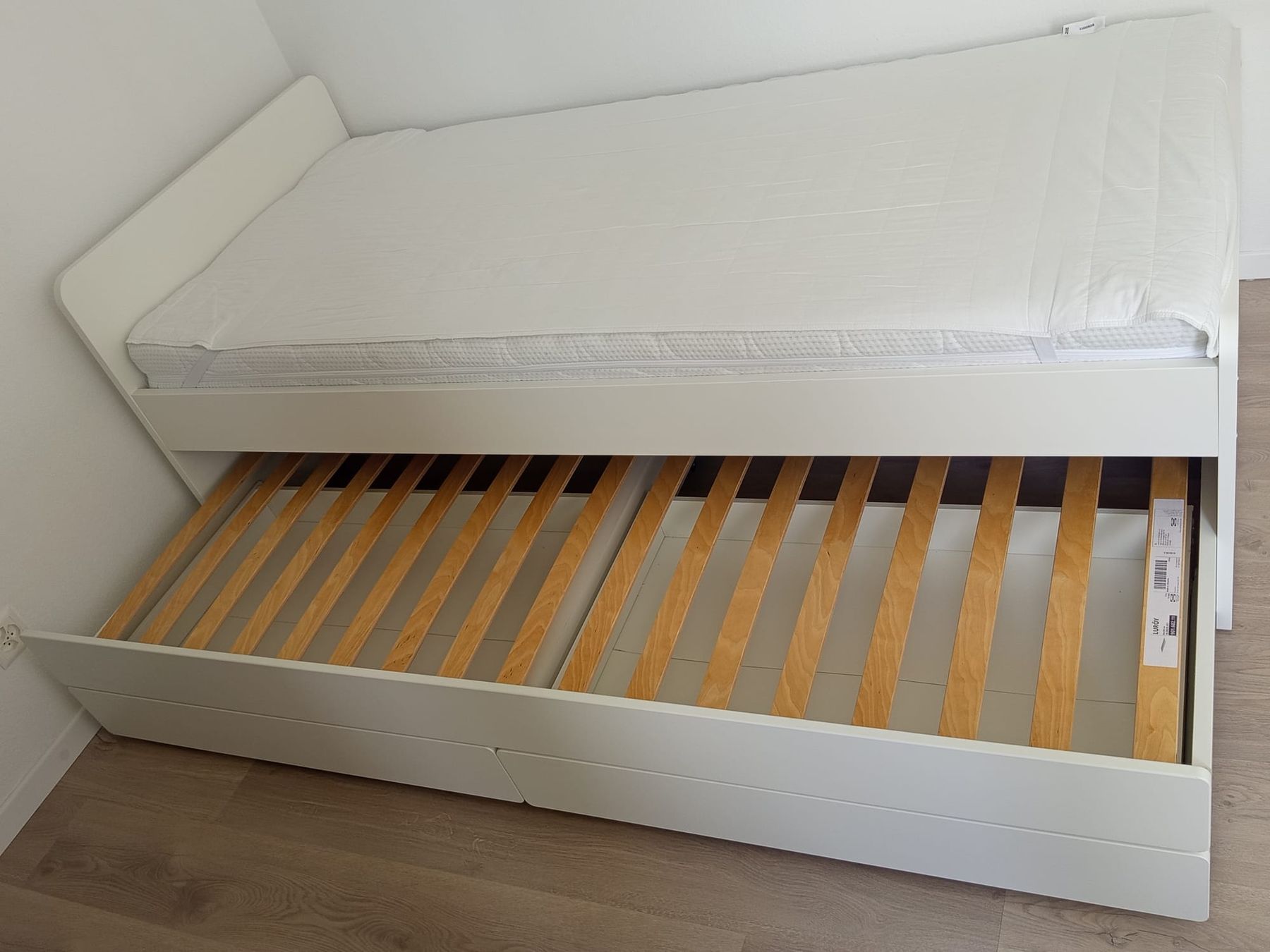 Ikea Letti: Ikea Släkt Bettgestell – Usato da Flawil venduto da Lubomir2 3
