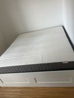 Bed 180 x 200 with storage
