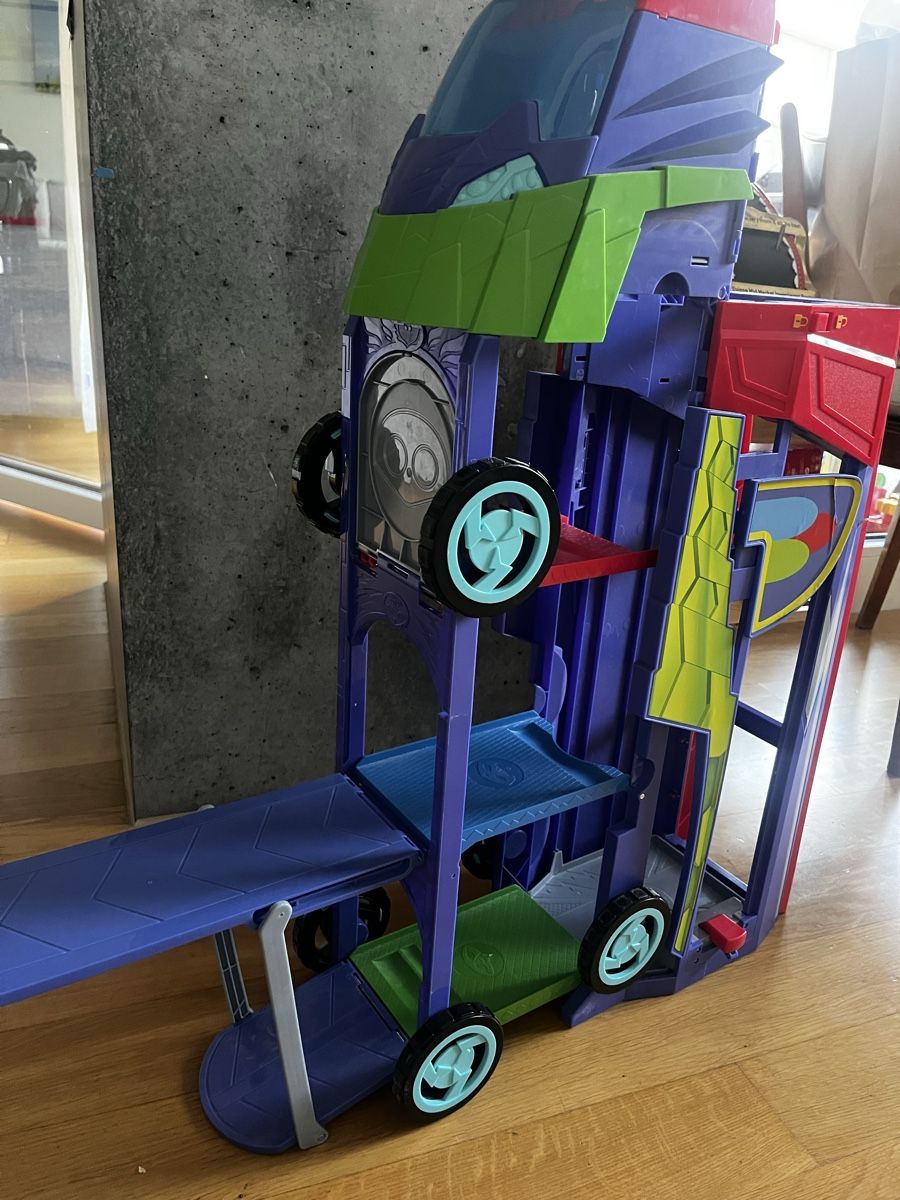 Spielzeuge: PJ Masks bus – Gebraucht aus Zürich von PK828 1