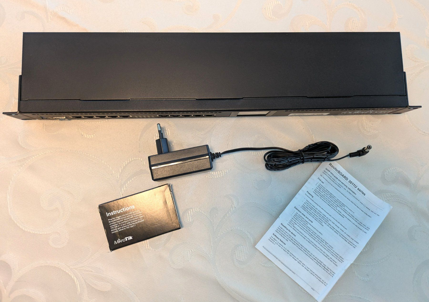 Mikrotik Modems & Router: Router MikroTik RB3011UiAS-RM – Neu (gemäss Beschreibung) aus Benken SG von olga81 1