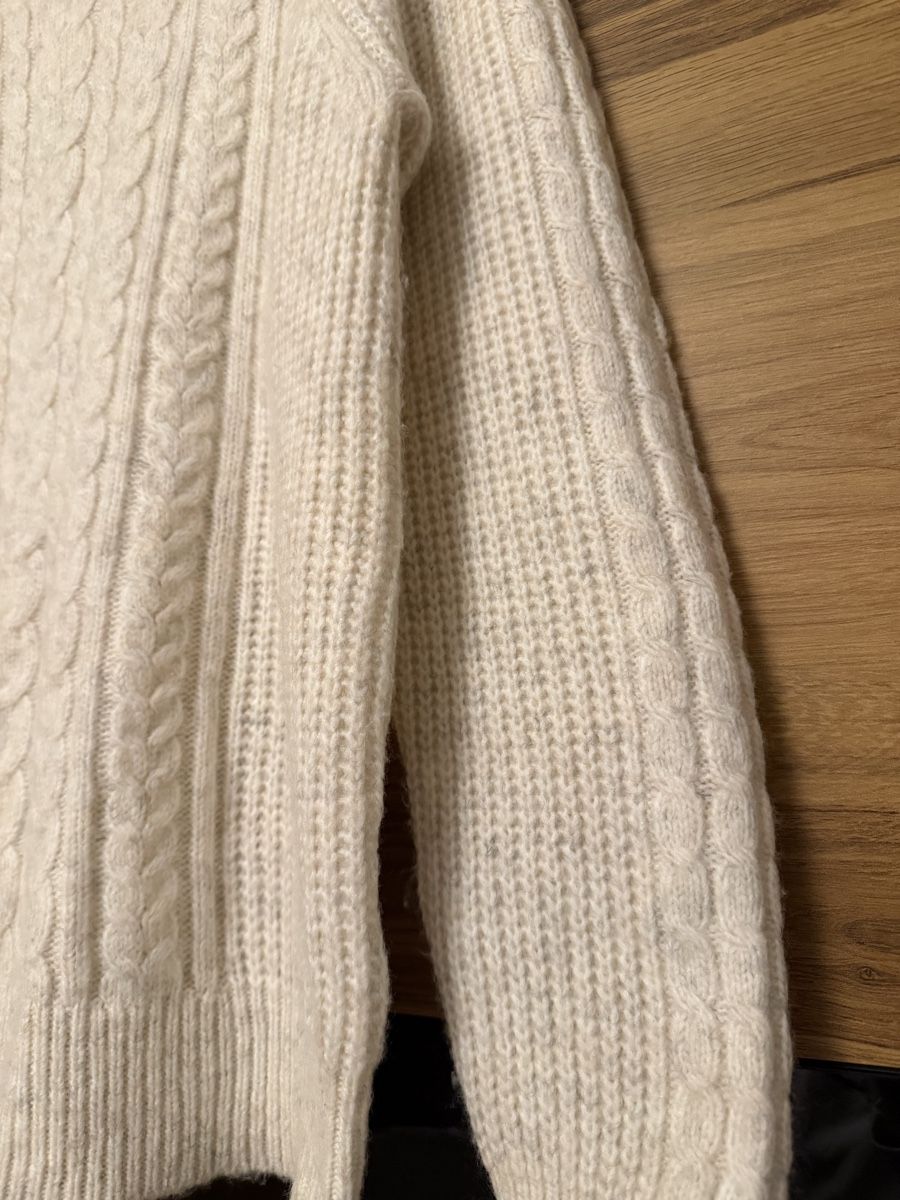 C&A Pullover & Sweatshirts: Rollkragenpullover C&A beige Zopfmuster Grösse M. – Gebraucht aus Adliswil von StephanieAnnina 4