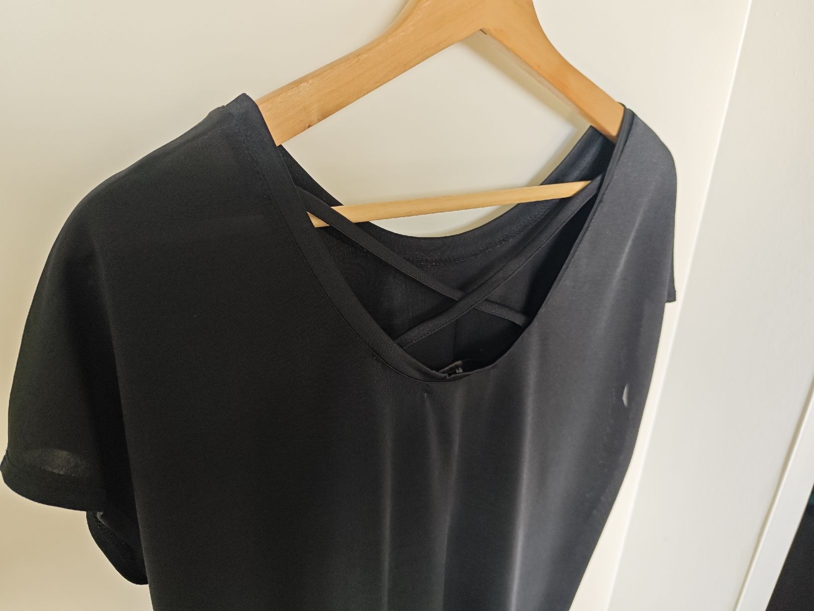Camicette: Black Cross Back Blouse M  – Usato da Zürich venduto da alu_dzr7 2