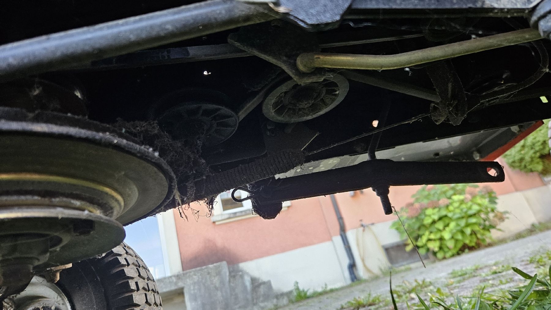 Trattori: Husqvarna Traktor Defekt – Usato da Rickenbach b. Wil venduto da nic_8ljr 8