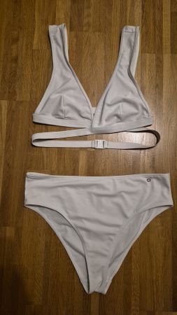 Bikini UNGETRAGEN Gr. XL von Only - weiss