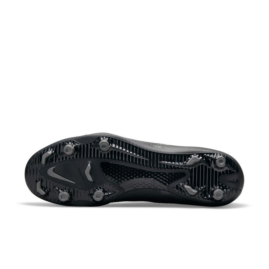 Nike Herrenschuhe: Nike Phantom GT2 Club FG/MG Gr. 44.5 – Neu und originalverpackt aus Spreitenbach von Opfikoner1 1