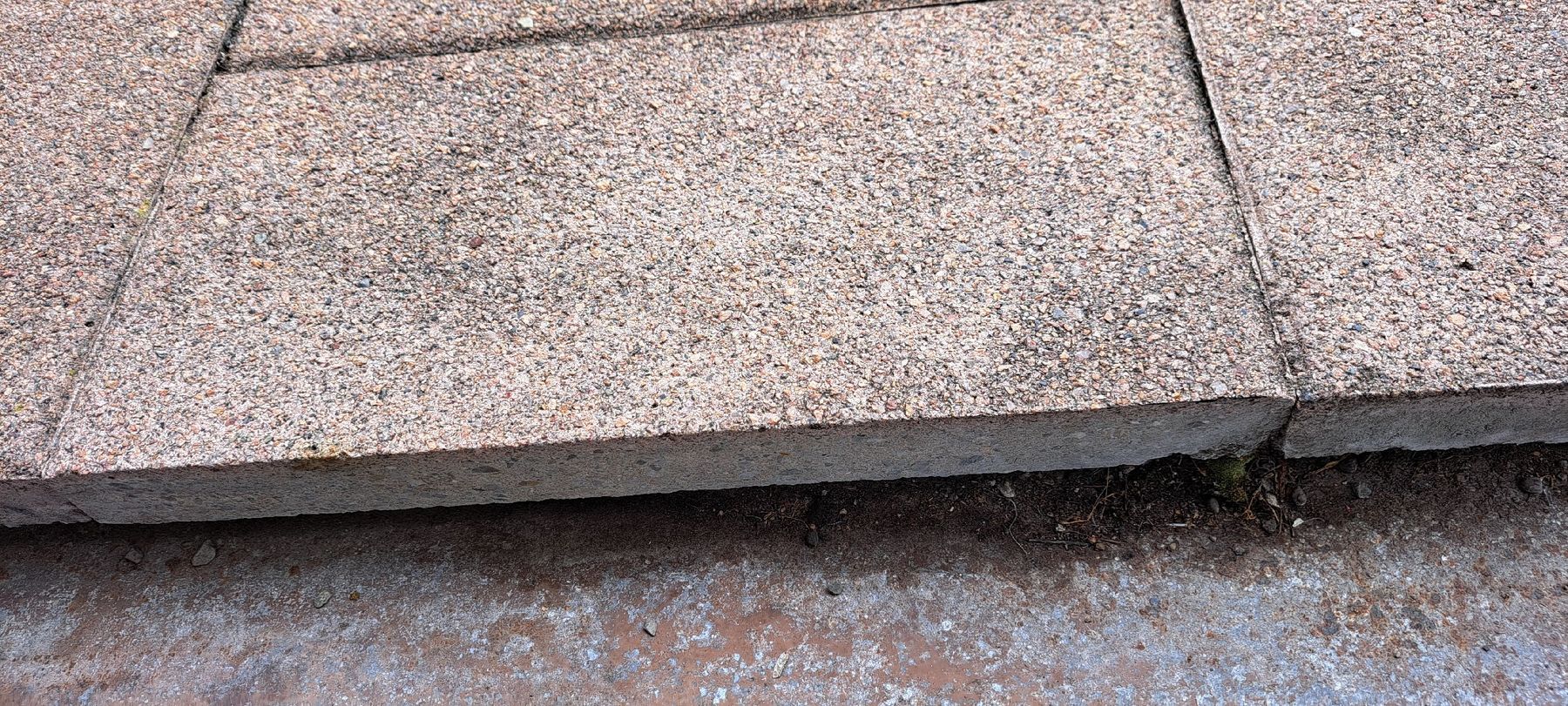 Rivestimenti per pavimenti: Betonplatten Steinplatten – Usato da Rheineck venduto da einstein12 2
