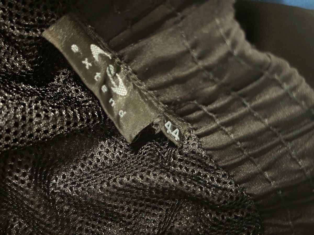 Pantaloni: Schwarze Trainerhosen Gr. 44 Sport – Usato da Eglisau venduto da Brewster1 2