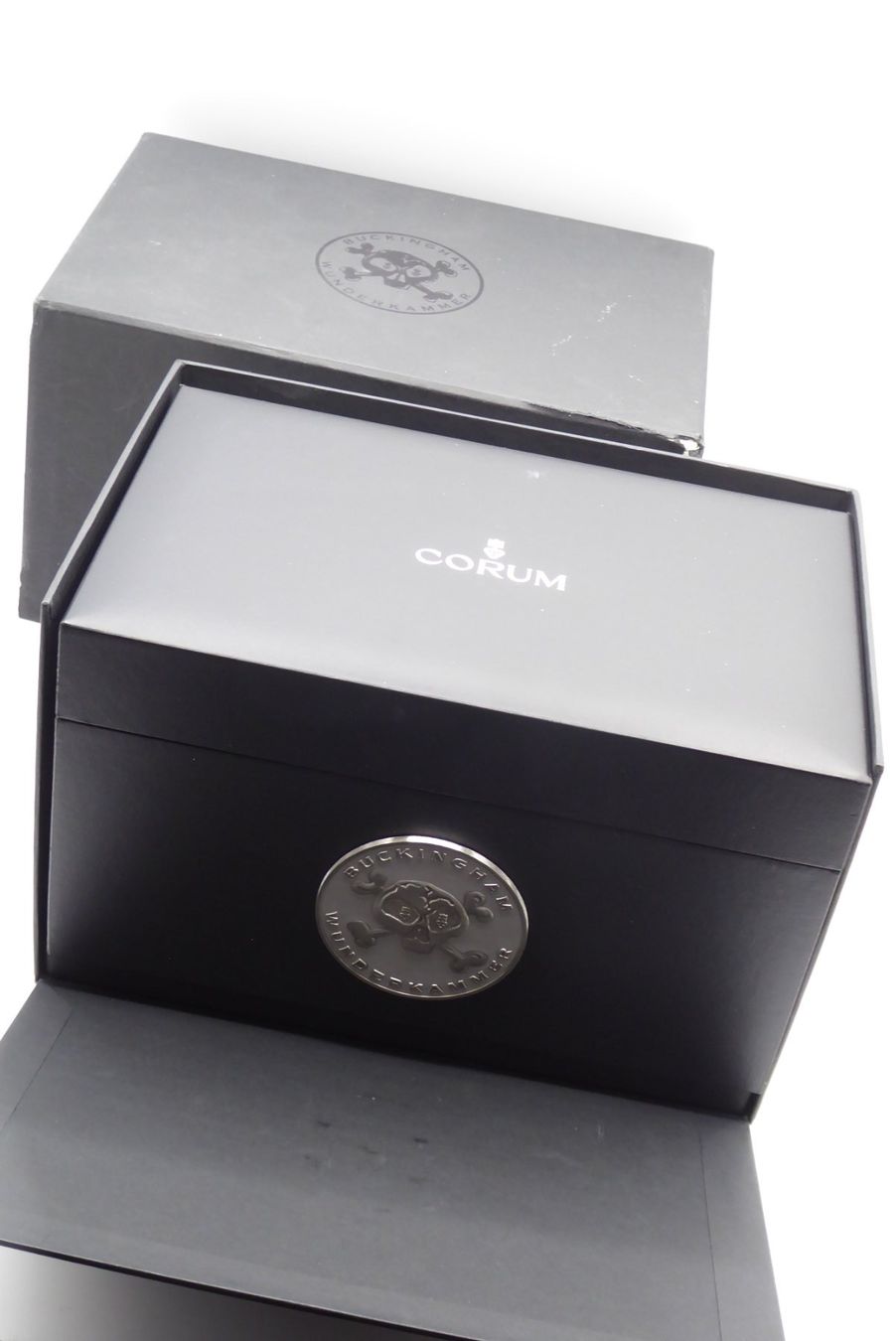 Corum Scatole porta orologi: Corum Limited Edition box fit for model Buckingham Wunderkam – Usato da Geneve venduto da adr_xk6n 6