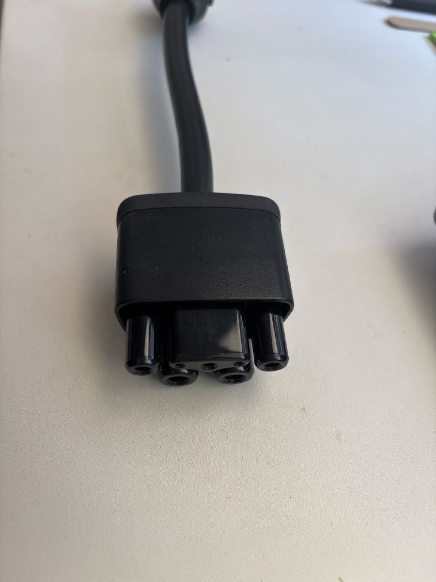 Unità & Adattatore:  Original Tesla Schuko Adapter neuwertig – Nuovo (secondo la descrizione) da Küsnacht ZH venduto da totomobil 2