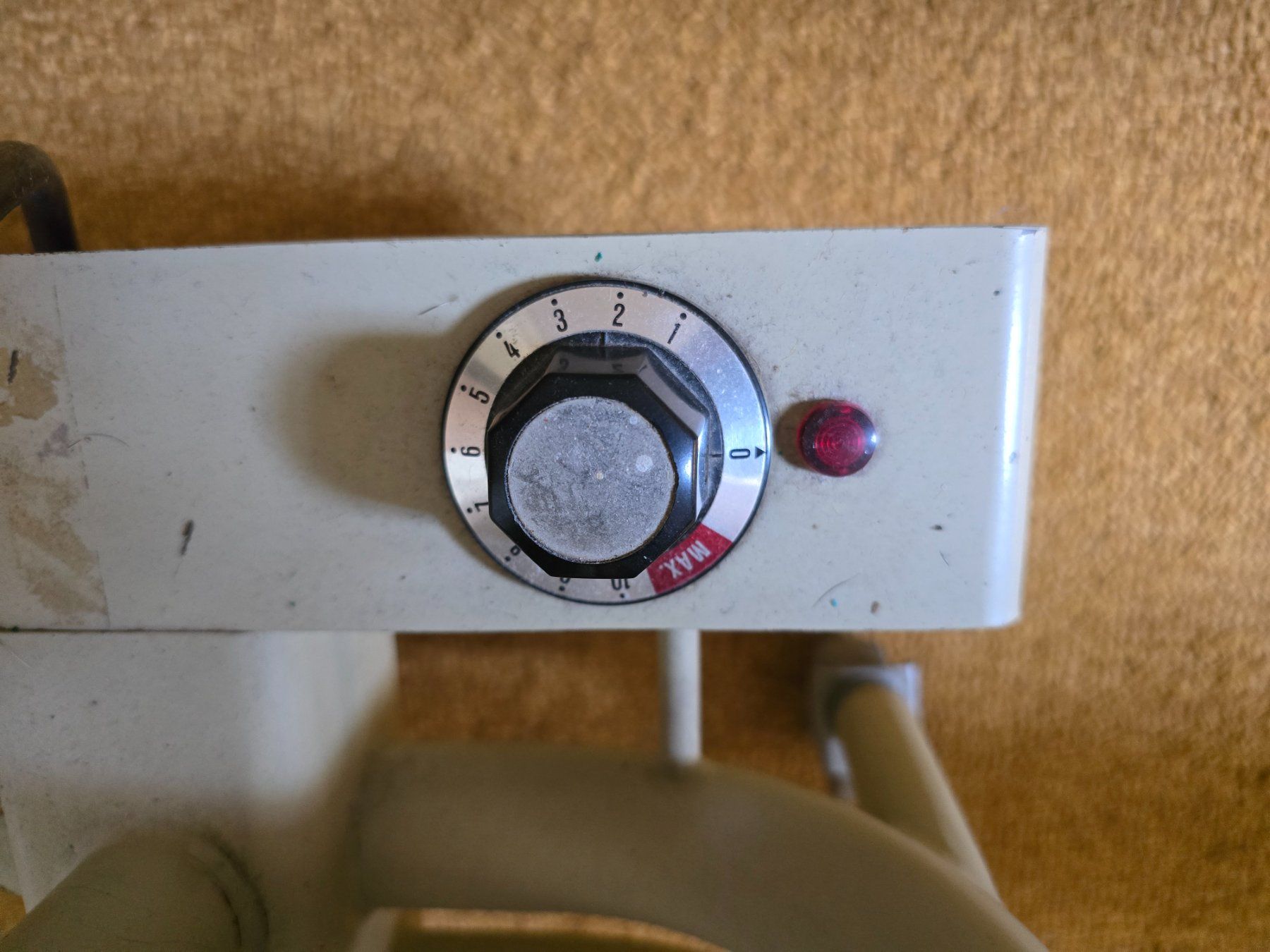Radiatori: elektrischer Radiator – Usato da Rorschacherberg venduto da Scharfeegge 3