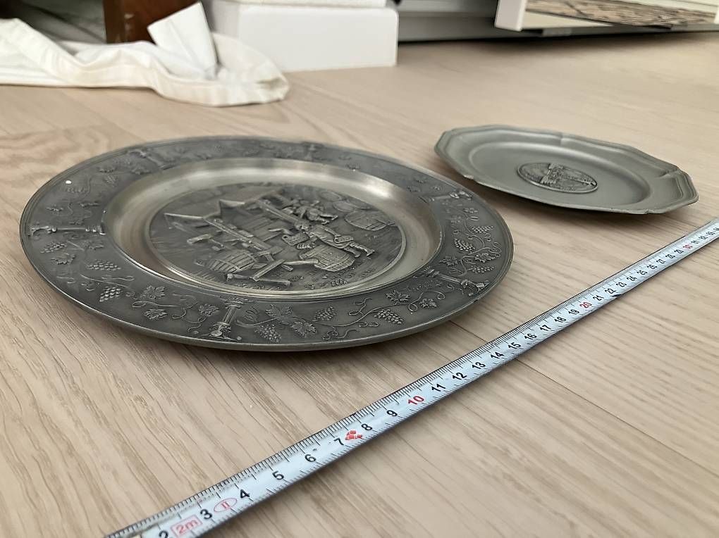 Assiettes: Piatti in peltro  – D'occasion à Origlio par Zeto.81 2