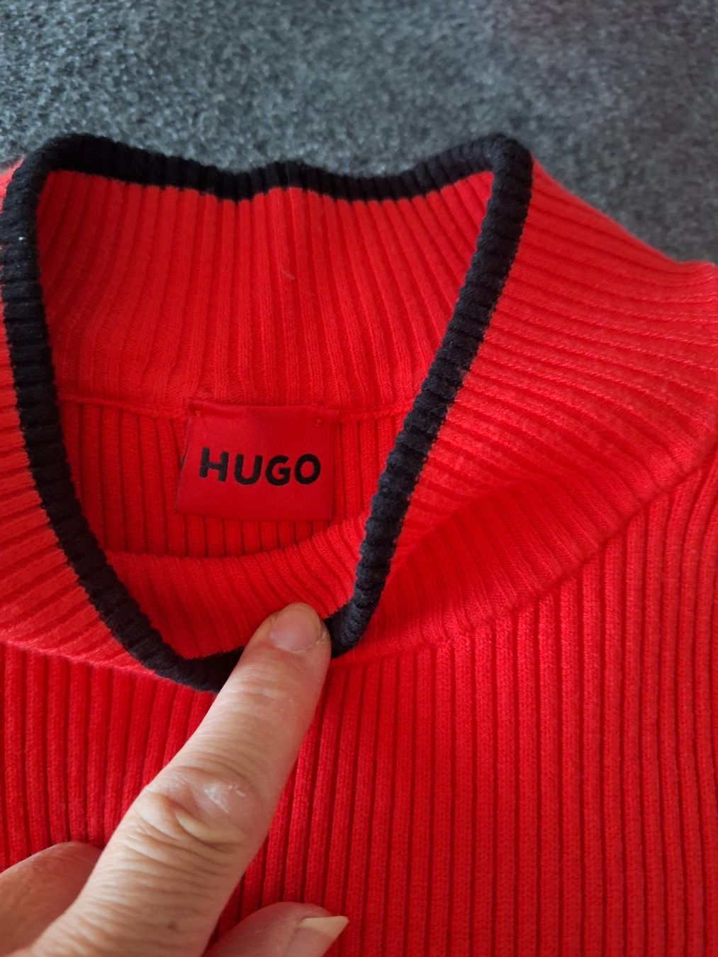 Hugo Boss Vestiti: Hugo Boss Kleid – Usato da Mumpf venduto da SwissDi 2