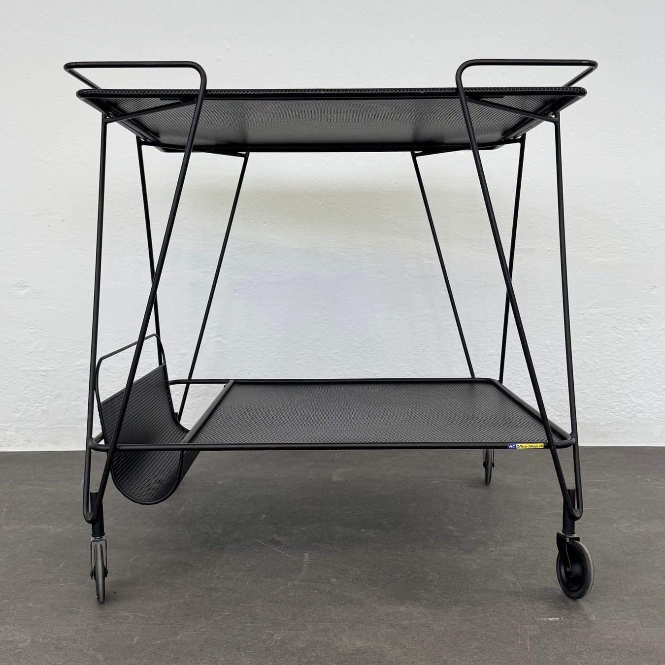 Gubi Valigie & Borse: Gubi Matégot Trolley Servierwagen – Usato da Schönenwerd venduto da mcofficeshop 3
