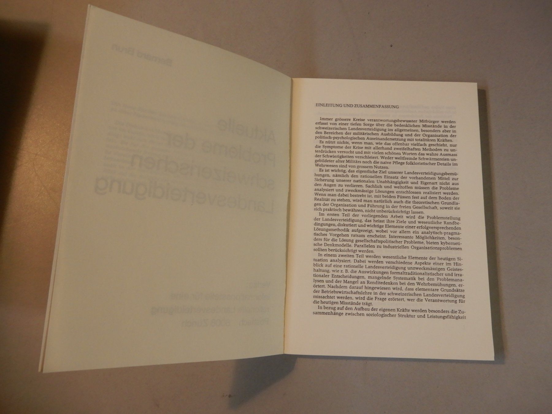 Libri: Aktuelle Probleme der schweizerischen Landesverteidigung – Usato da Erstfeld venduto da Mario_boe0 2
