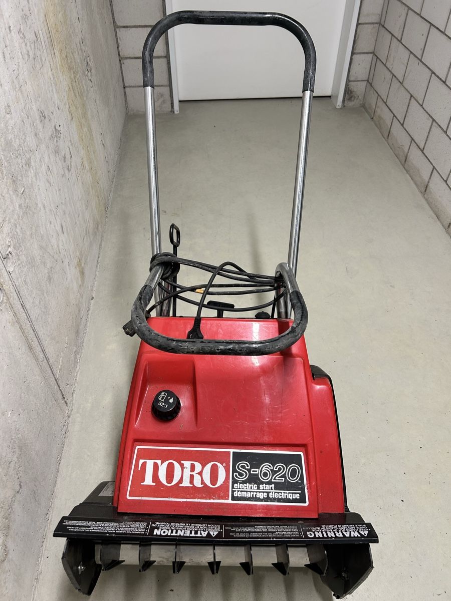 Toro Tutte le macchine: Toro S-620 Elektro Schneefräse – Usato da Zürich venduto da jasmin011