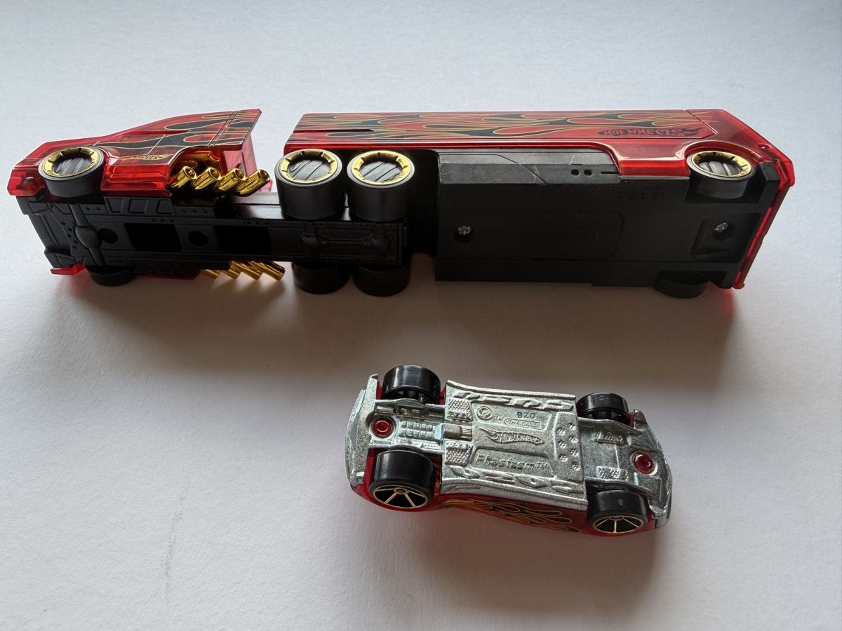 Hot Wheels Giocattoli: Hot Wheels V-Rroom! – Usato da Beinwil am See venduto da Tobi-Wied 2