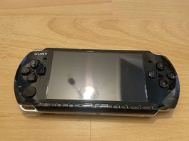 Sony PSP 3004 mit vielen Games& Filme