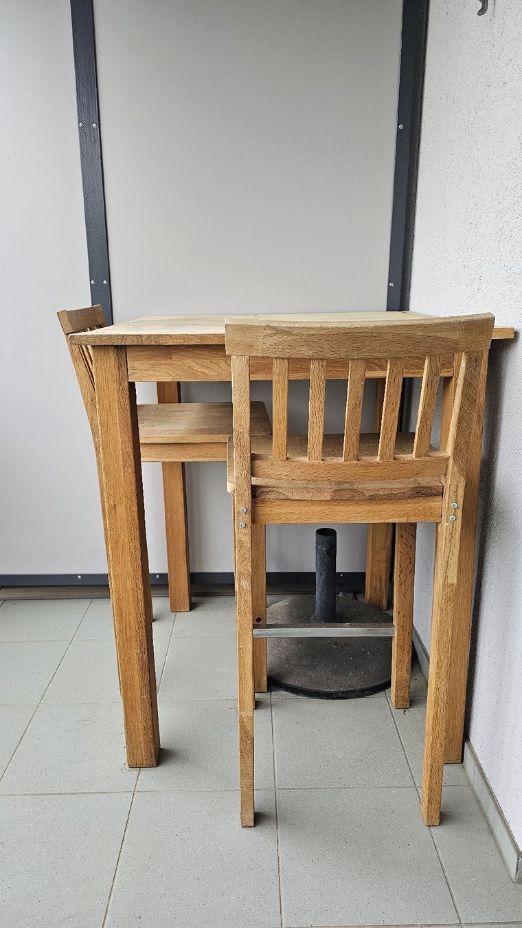 Tavoli: Wooden table/chairs – Usato da Cham venduto da ire_cw28 1