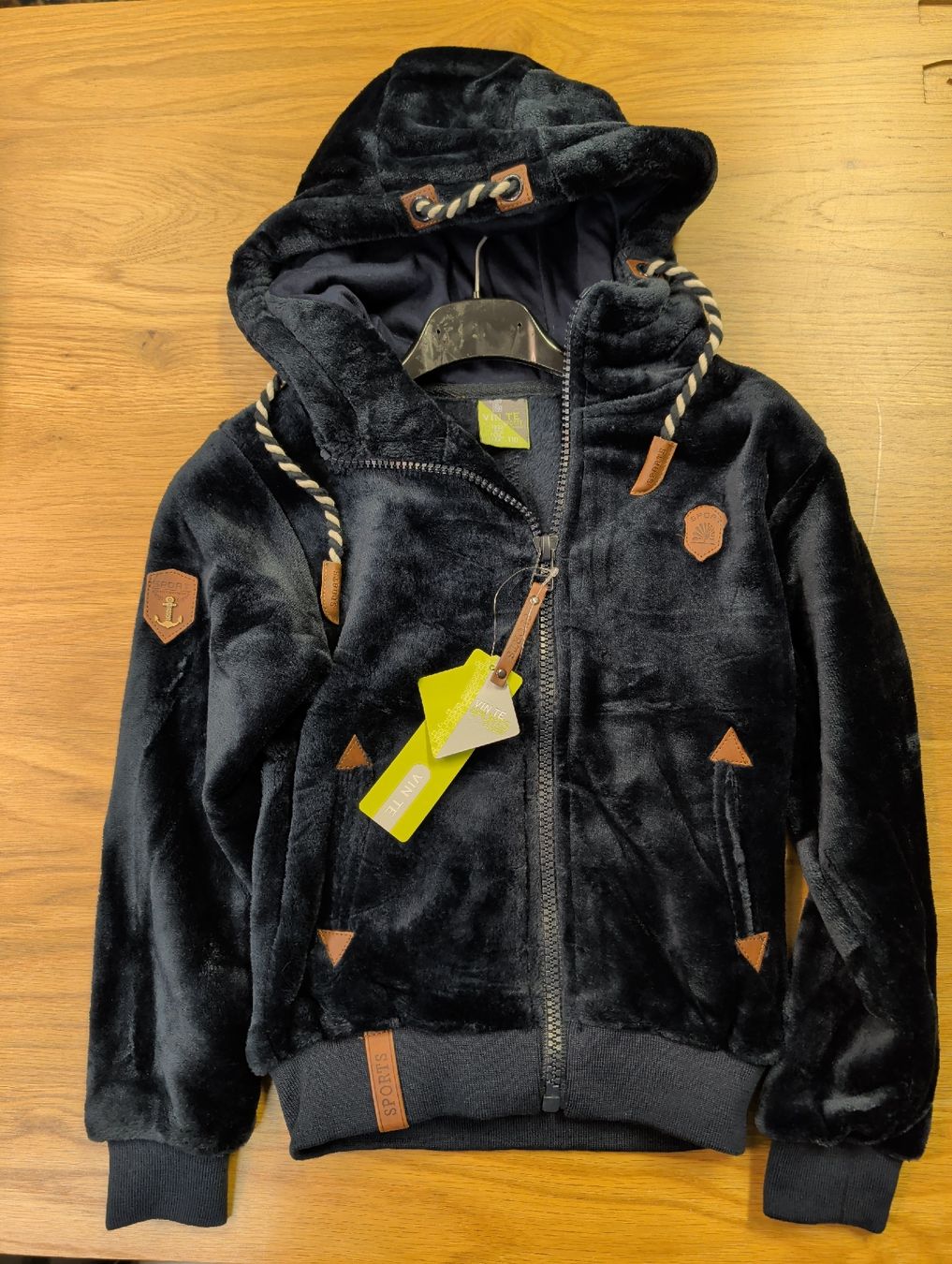 Giacche & Cappotti: Neue, kuschelige Jacke, Grösse 110 – Nuovo e nell'imballaggio originale da Herisau venduto da CelloR