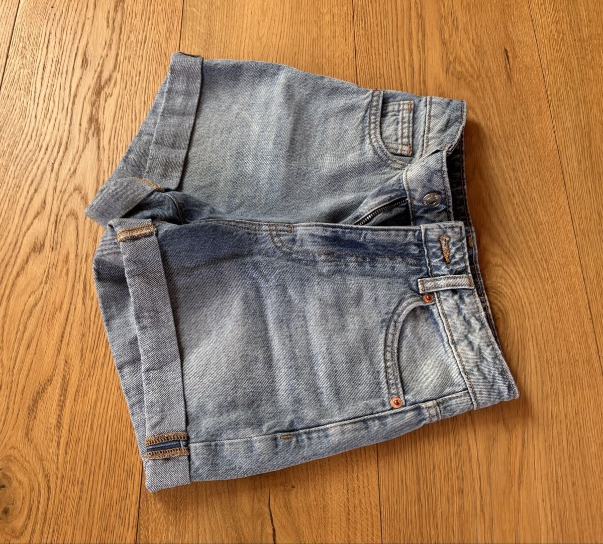 Mango Pantaloni: MANGO denim shorts MOM80, size 32 – Nuovo (secondo la descrizione) da Kilchberg ZH venduto da ben_pc68 7