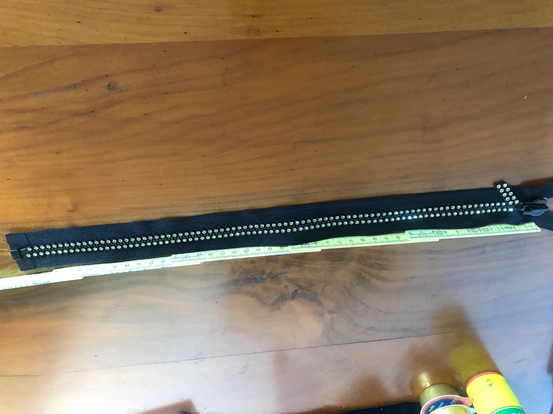 Nastri decorativi: Strass- Reissverschluss – Usato da Niederlenz venduto da lil_jxk8 3
