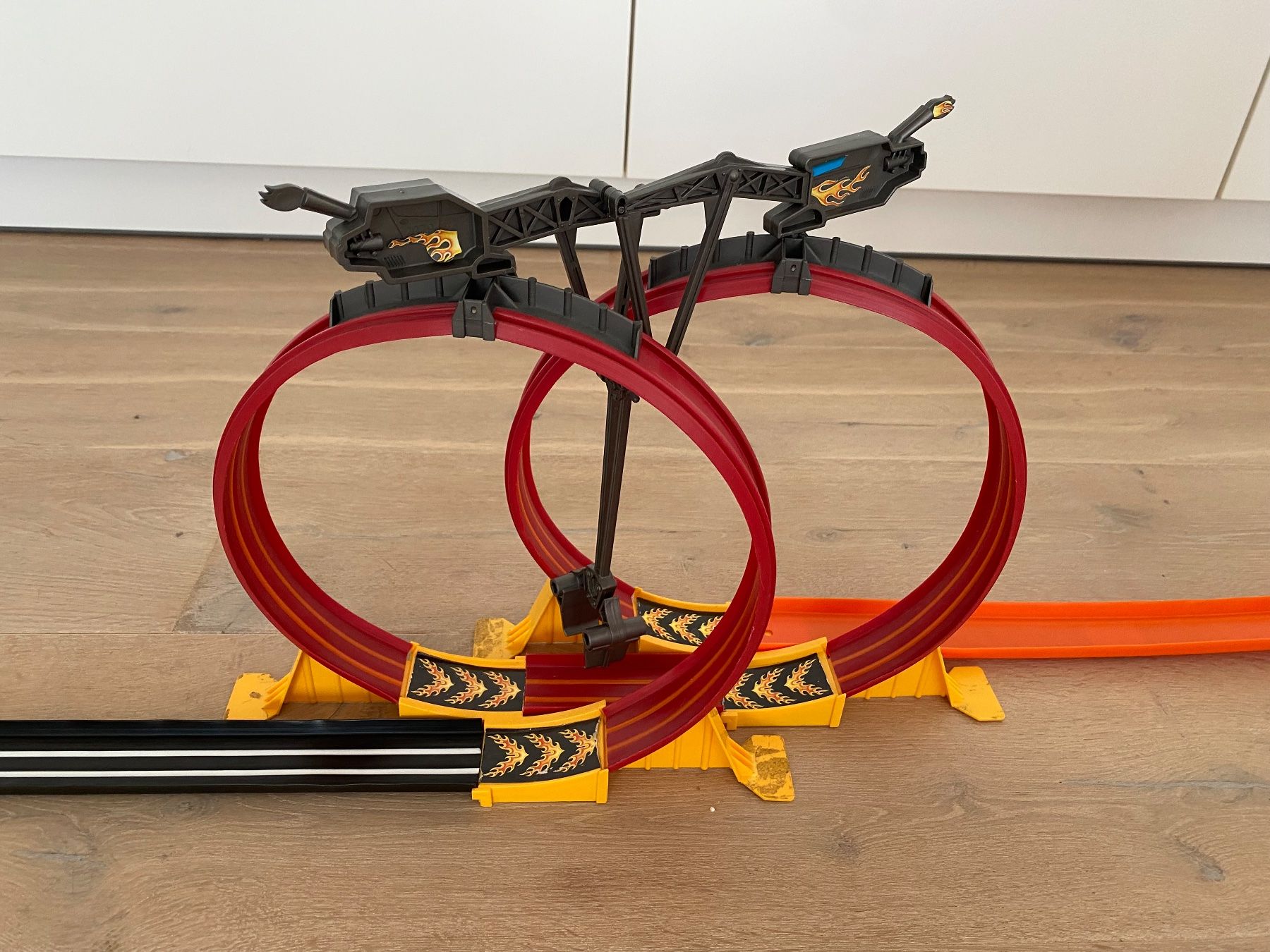 Hot Wheels Piste: Hot Wheels Doppel Looping Rennbahn – Usato da Neerach venduto da ne11a 1