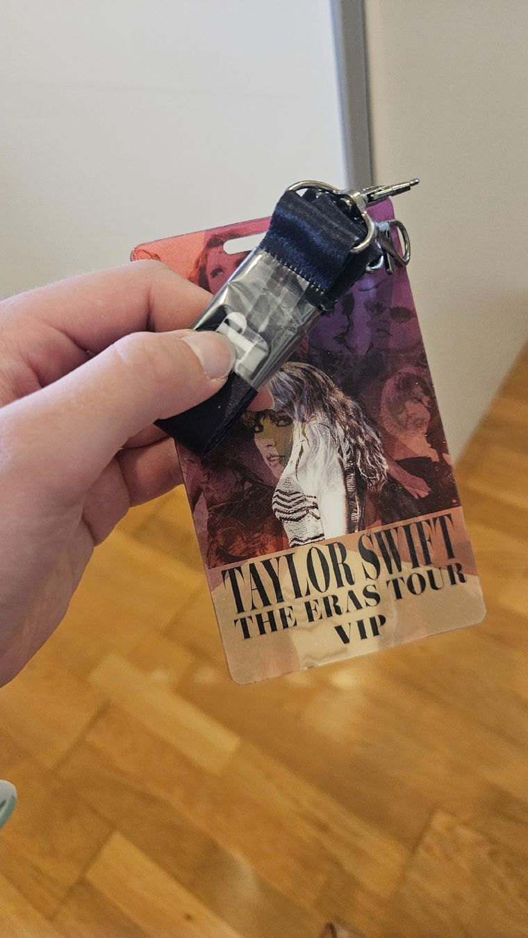 Cartes à collectionner: Taylor Swift Eras Tour Box  – Neuf (Voir description) à Zürich par mad_f9nk 7