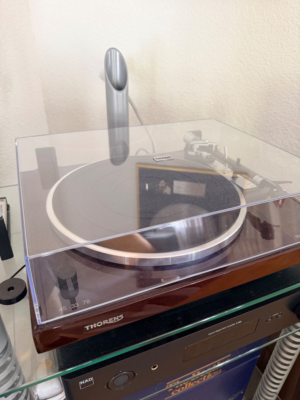 Thorens Giradischi: Thorens TD 103A Fully Automatic Turntable Walnut - like new! – Nuovo (secondo la descrizione) da Cham venduto da jp_roussin 2