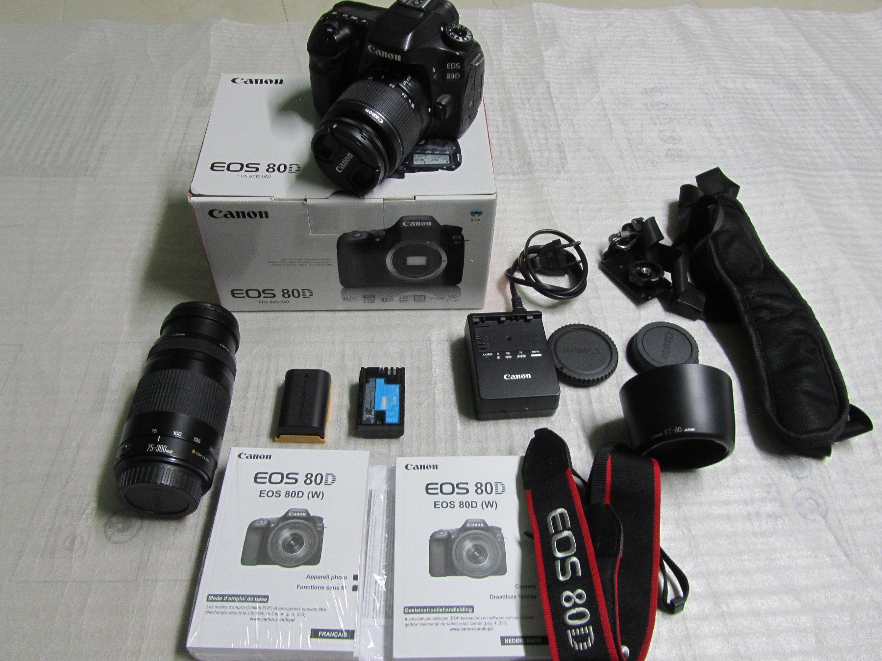 Canon Kamera: CANON EOS 80D Kamera mit 2 Objektiven und Zubehör – Gebraucht aus moosseedorf von RTN10 4