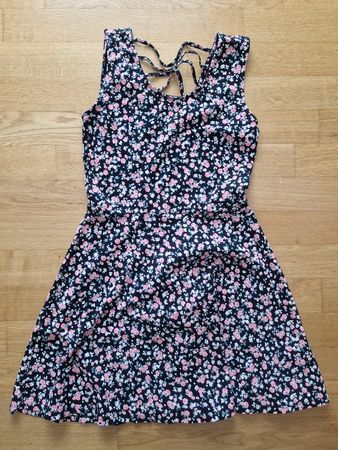 Robe d'été fleurie noir et rose style taille M