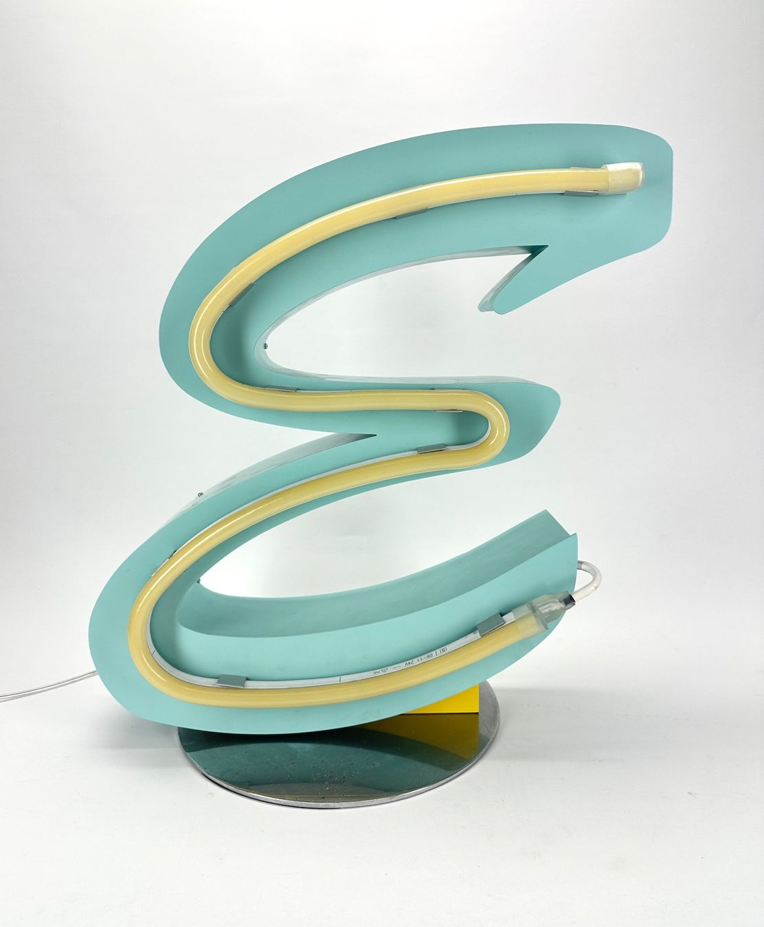 Lampade: grosser Tischlampe Leuchtbuchstabe "E" – Usato da Basel venduto da D.plus 3