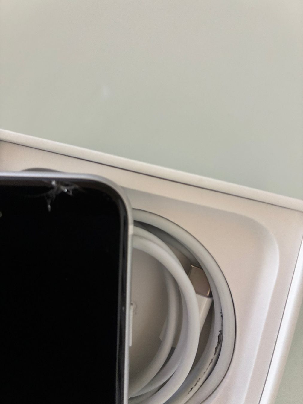 Apple Handys / Smartphones: IPhone SE, White, 64 GB, gekauft 2022 – Defekt aus Niederlenz von Steff99 4