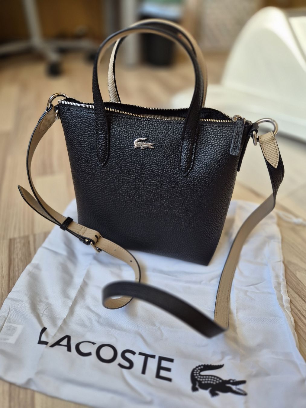Lacoste Borse da donna: NEUE LACOSTE TASCHE – Nuovo (secondo la descrizione) da Unteriberg venduto da VOI_69
