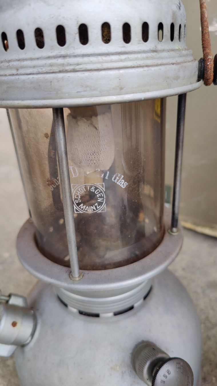 Petromax Lampade: Beleuchtungsmaterial Schweizer Armee Petromax (LG) – Usato da Aarau venduto da bro_9zsg 8