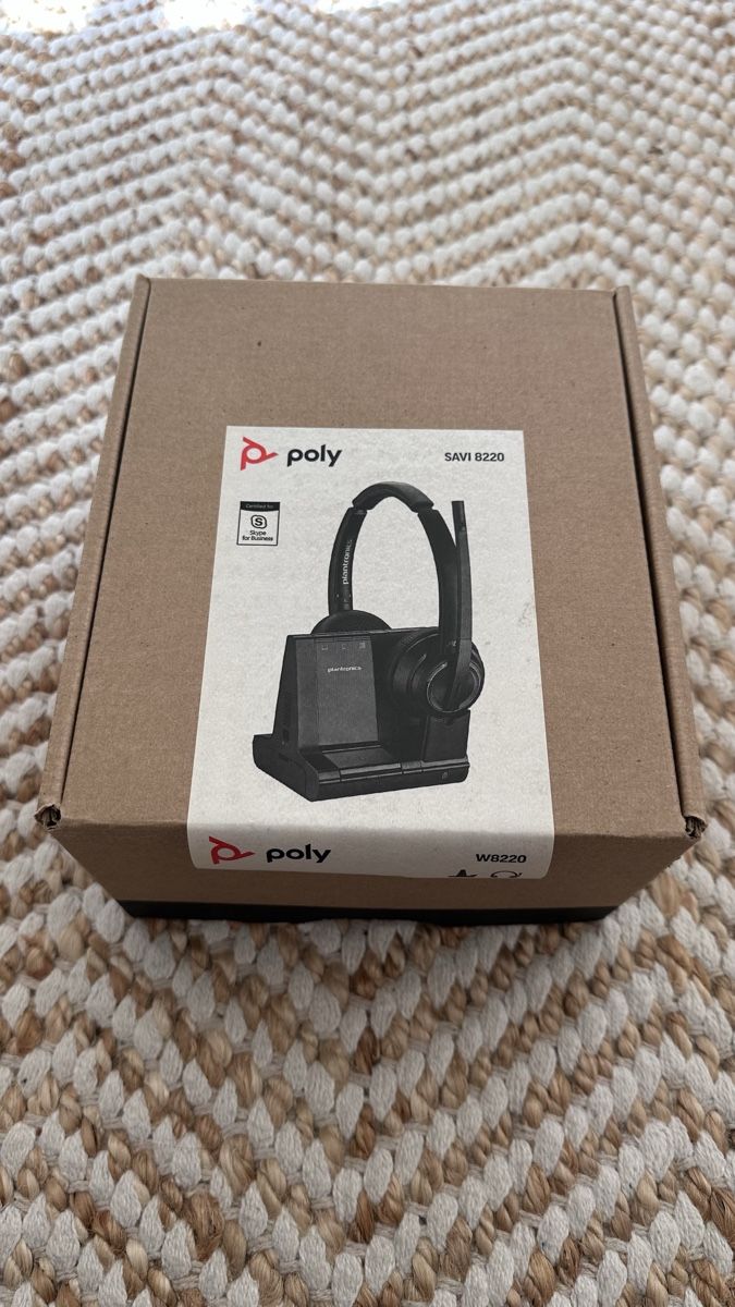 Cuffie: Poly Savi 8220 Wireless Headset mit Ladestation - NEW – Nuovo (secondo la descrizione) da Zürich venduto da laurric