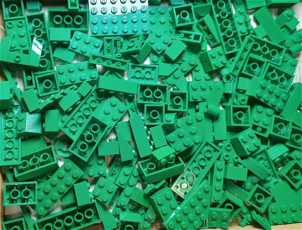Lego Baukästen: LEGO 150 Verschiedene Grüne Teile -D76 – Gebraucht aus Morges von cardeman61