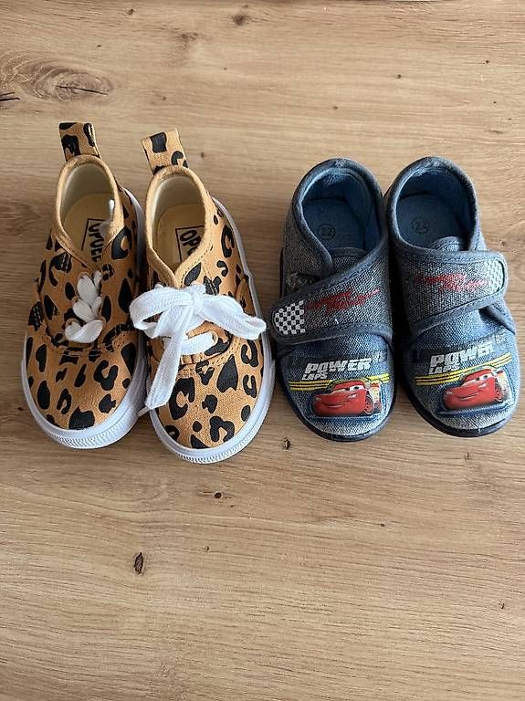 Scarpe per ragazzi: Schuhe Grösse 22 – Usato da Stettfurt venduto da Annili87