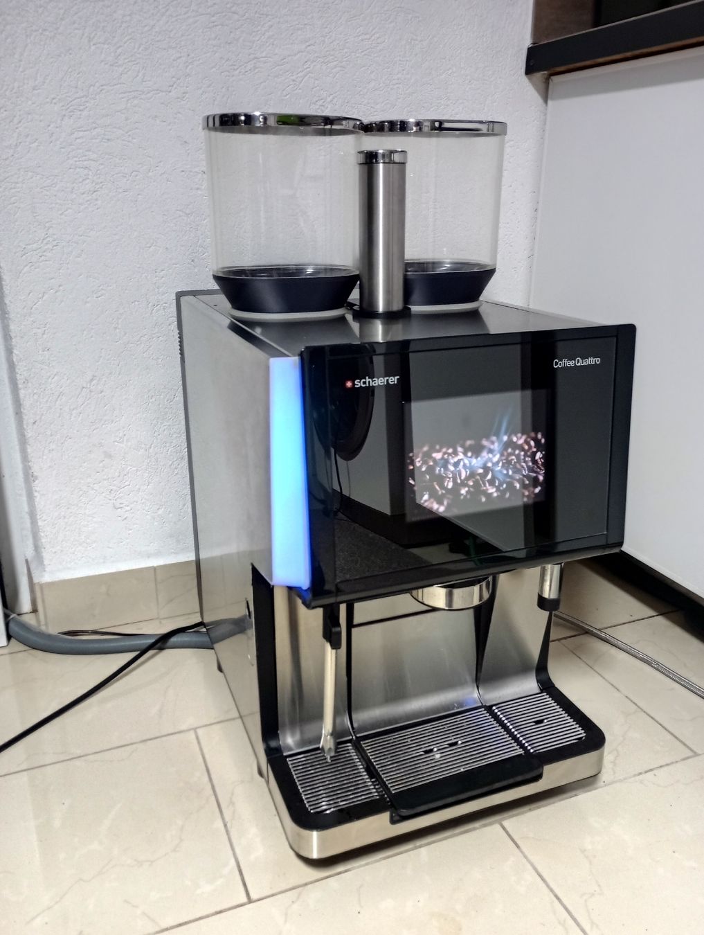 Schaerer Kaffeemaschinen & Espressomaschinen: Schaerer Coffee Quattro Gastro-ab Service-Zustand ⭐️9.5/10 – Gebraucht aus Oensingen von Sip77 1