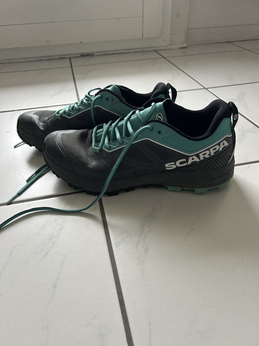 Scarpa Scarpe da donna: Treckingschuh  – Nuovo (secondo la descrizione) da Riniken venduto da seli_98