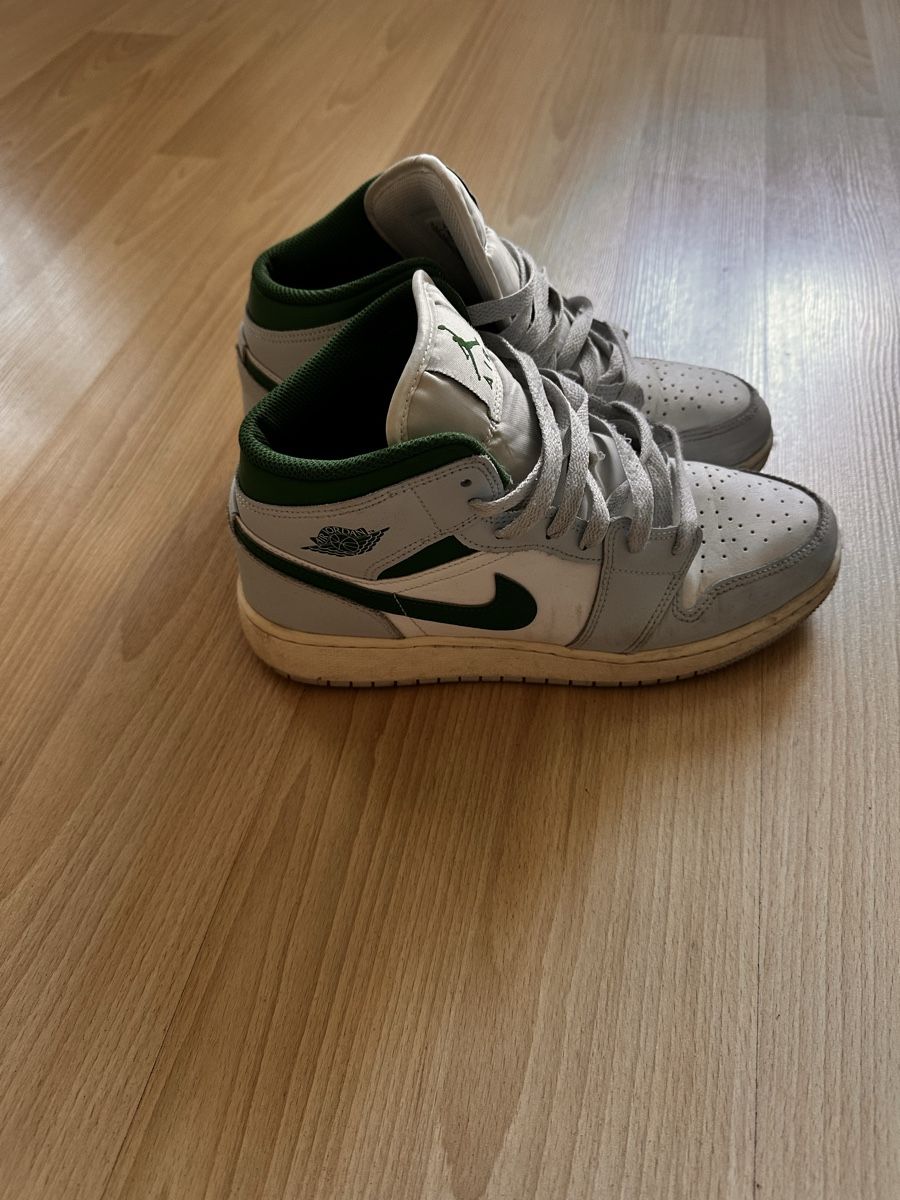 Jordan Schuhe für Jungen: jordans gr.39 junge – Gebraucht aus Leimbach TG von Davidvilma 1