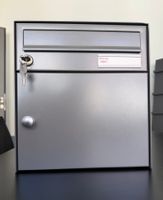 Briefkasten grau