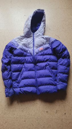 Nike Mädchen Winterjacke Gr. 158