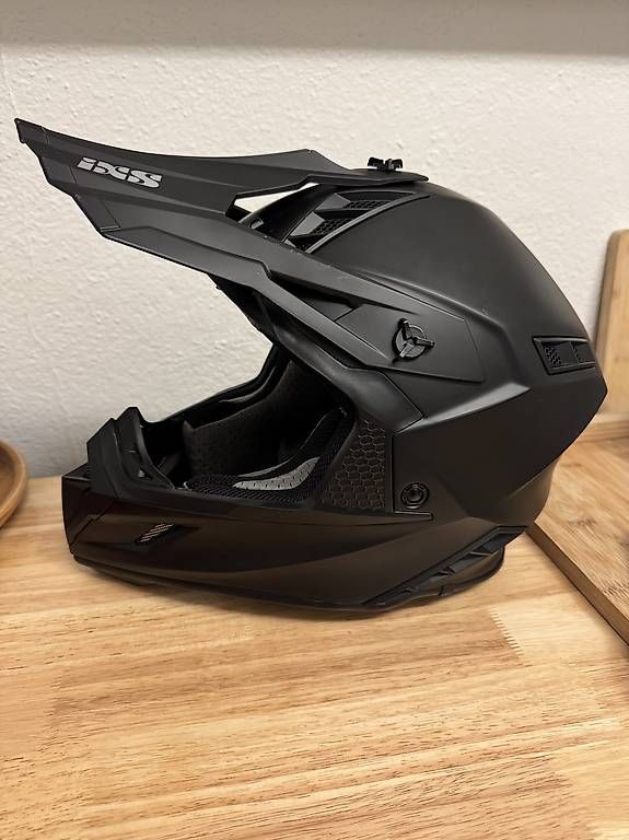 Caschi & visiere: iXS Motocross Helm superleicht Gr. M – Usato da Basel venduto da philminvx